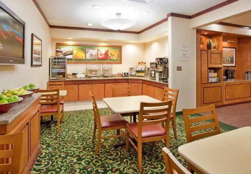 Fairfield Inn And Suites Austin South Restoran gambar